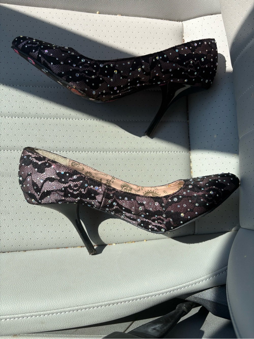 Embellished Black Lace Pumps with Sparkle Accents